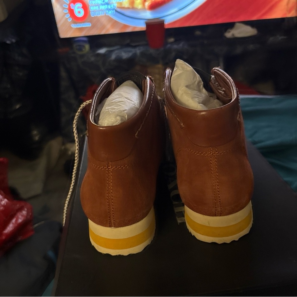Coach 1941 Sequoia Suede Chukka Boots, Size 9.5D - Picture 3 of 7
